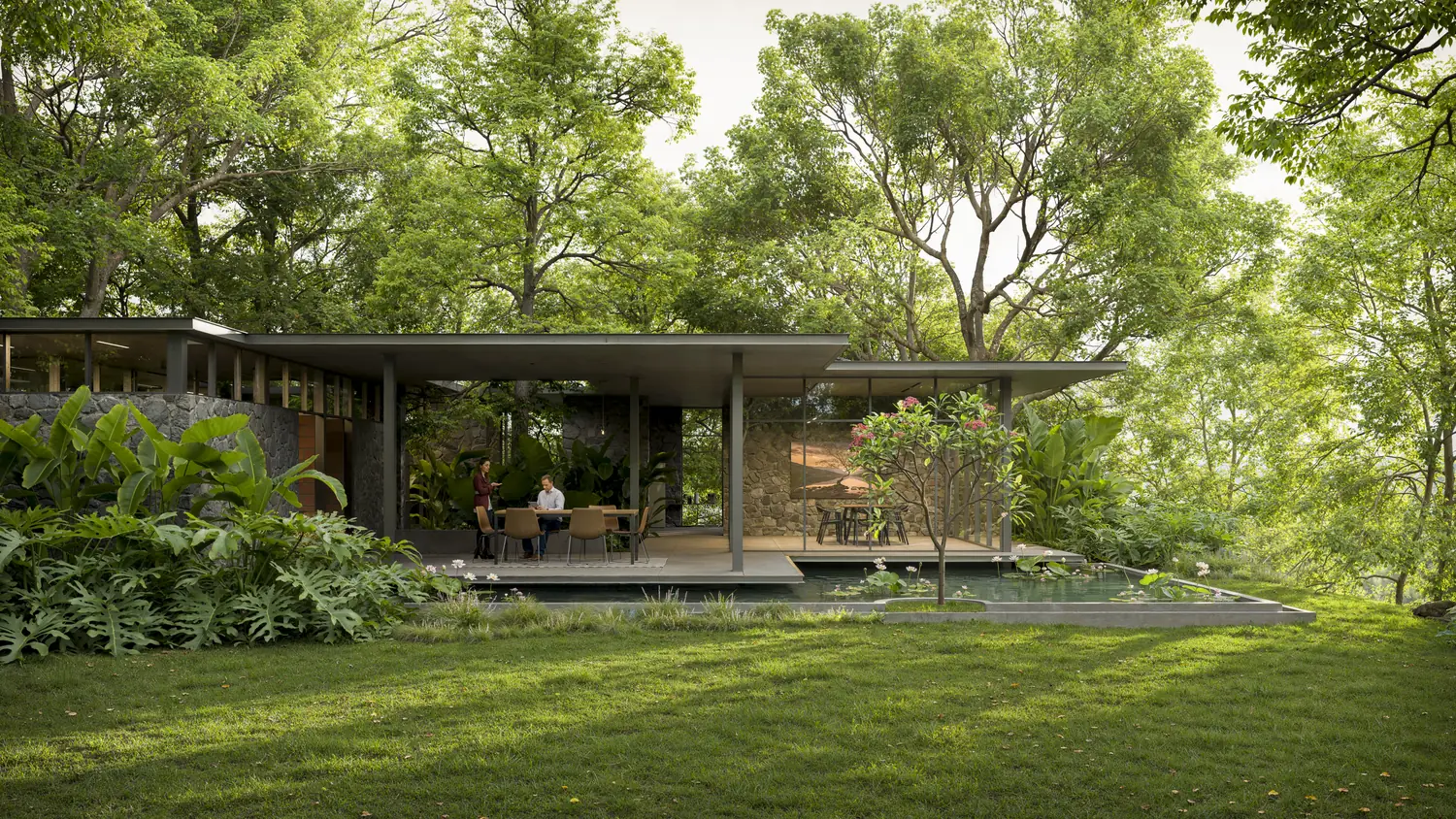 A Sircle residence in the hills